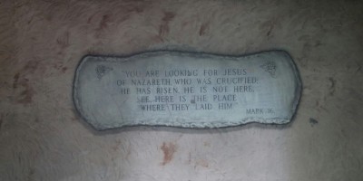 Plaque showing Mark 16